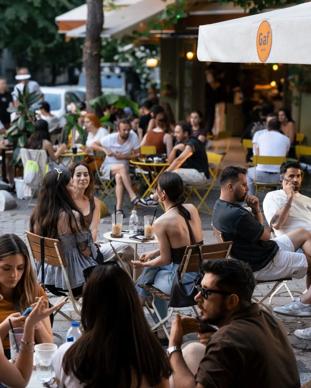 Gaf Moda'nın sokak terası